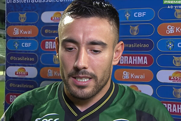 Alan Ruschel no América