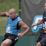 Edno e Alessandro (Daniel Augusto Jr. / Agência Corinthians)