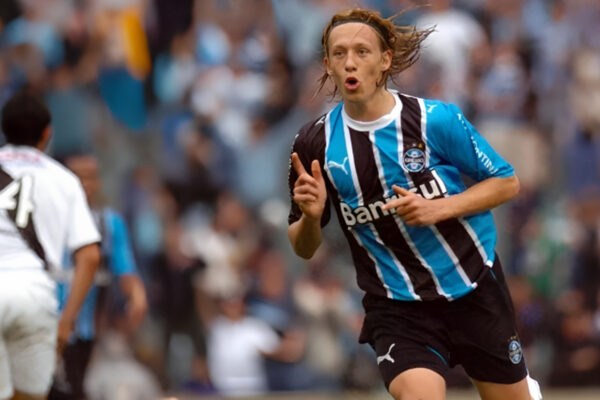 Lucas Leiva no Grêmio