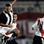 Paulista e River Plate na Libertadores 2006 (Reprodução / Web)