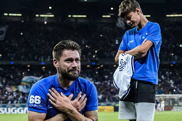 Rafael Sóbis se despedindo do Cruzeiro