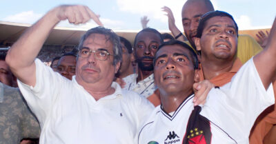 Eurico e Romário no Vasco em 2001 (Reprodução / Web)